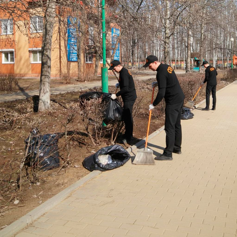 Уборка территории  в Пудоже